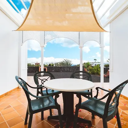 Apart-hotel Livvo Coloradamar Playa Blanca (Lanzarote)