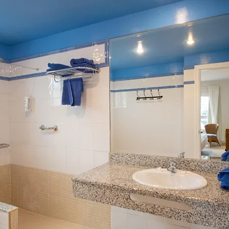 Apart-hotel Livvo Coloradamar Playa Blanca (Lanzarote)