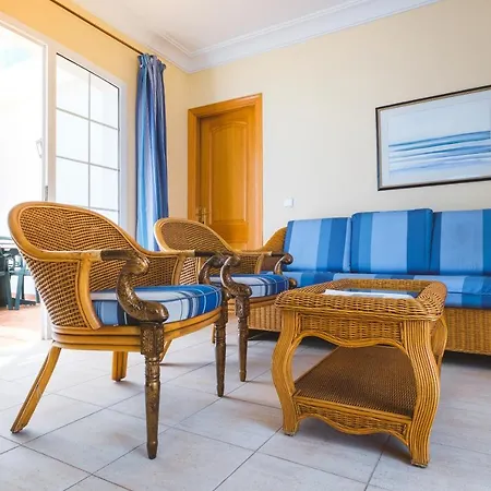 Aparthotel Livvo Coloradamar Playa Blanca (Lanzarote)